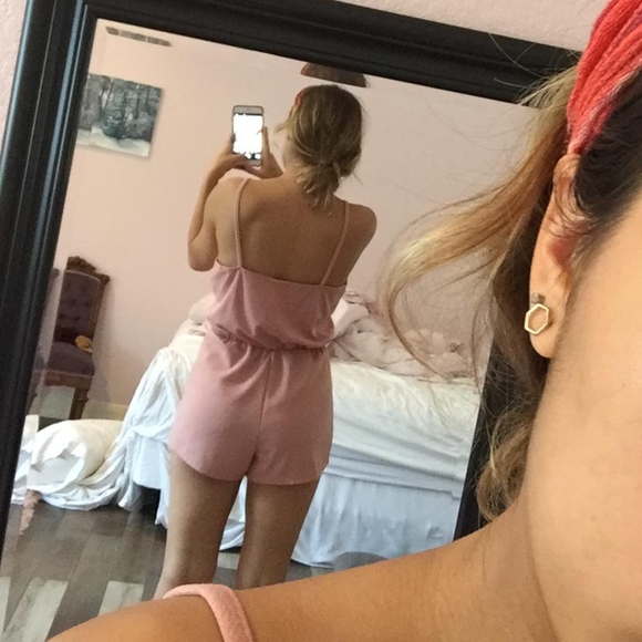 light pink romper - Picture 2 of 2
